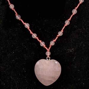 AVON pink heart adjustable necklace